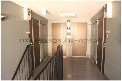 【玄関】 | モンターナ元町 | 玄関ドア