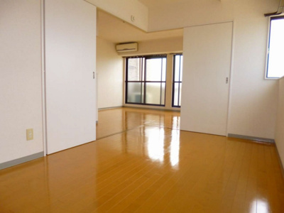 【居間・リビング】 | グランシスサウスウエスト | ※同建物同型別のお部屋