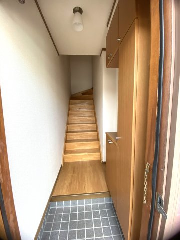 レジデンス田口の玄関