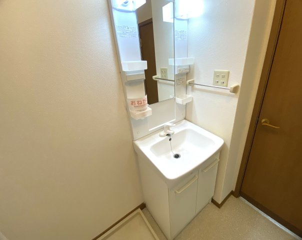 レジデンス田口の独立洗面台