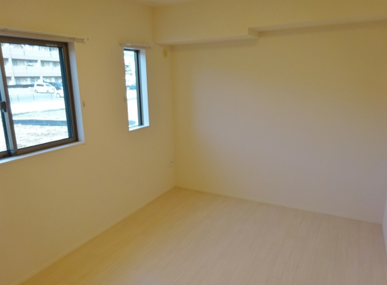 ルミナスの洋室