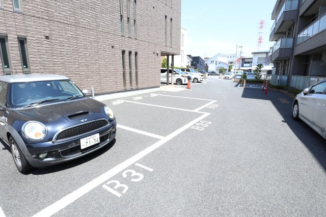 ヴェラビスタの駐車場