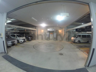 【駐車場】