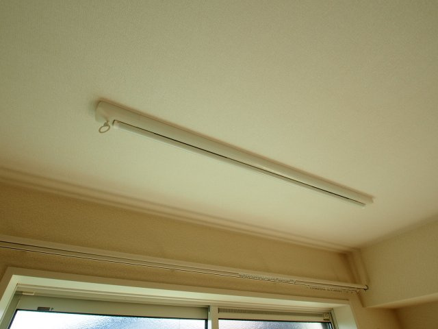 【設備】 | シャーメゾン芽 | 室内物干し