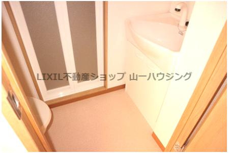【洗面所】 | モンターナ元町 | 洗面所１