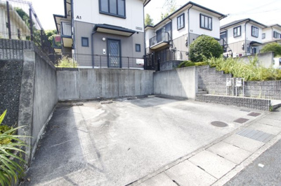 【駐車場】 | サニーヒル旭ヶ丘 | カースペースがあります