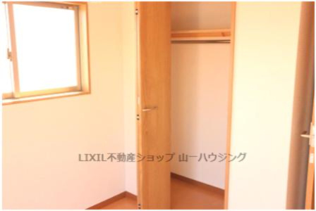 【収納】 | モンターナ元町 | 居室、クローゼット