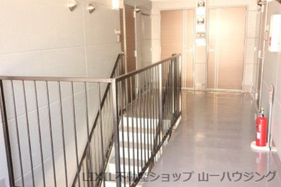 【その他共用部分】 | モンターナ元町 | 共用階段