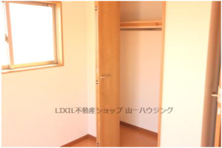 【収納】 | モンターナ元町 | 居室、クローゼット