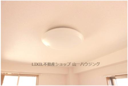 【設備】 | モンターナ元町 | 照明器具