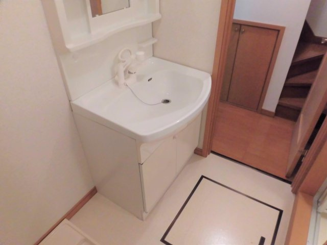 Rapport Bの洗面所