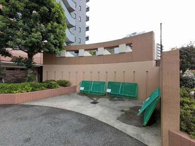 【その他共用部分】 | クレストフォルム横浜グランステージ | ゴミ置場