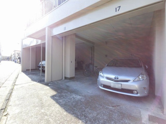 【駐車場】