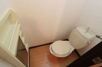 【トイレ】 | 尺土グリーンヴィレッジＢ | シンプルで使いやすいトイレです