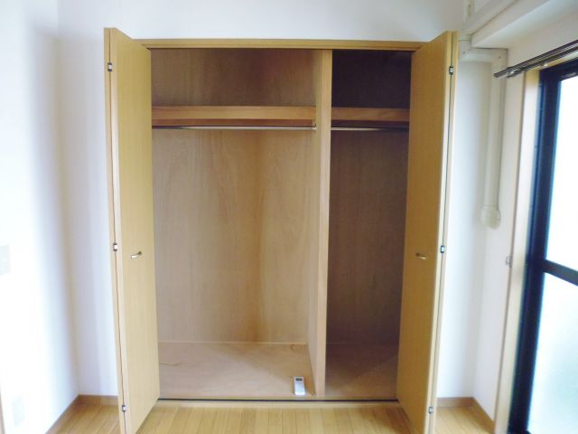 エメラ美苑2の収納