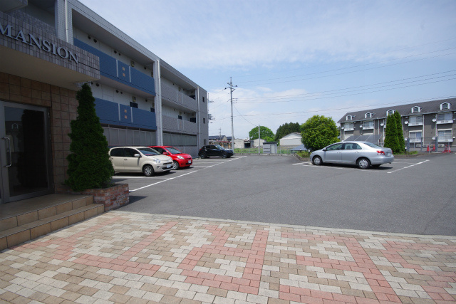 【駐車場】