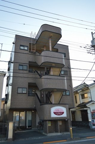 メゾンブリエの外観