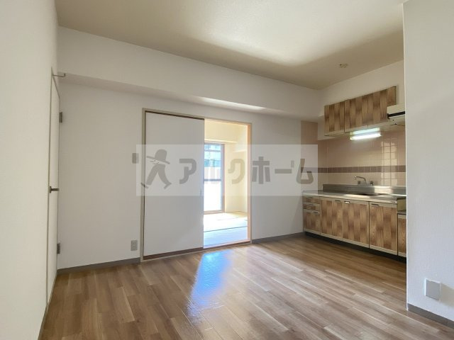 スタンドアップ国分の居間・リビング|スタンドアップ国分　ダイニング