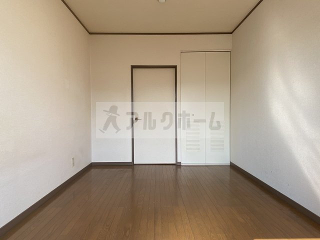 TOYOマンションの洋室