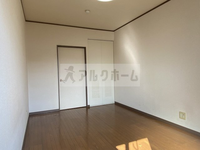 TOYOマンションの洋室