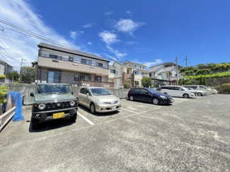【駐車場】 | いつでも目の届く敷地内に駐車場があります♪お車をお持ちのファミリーさんにオススメです☆