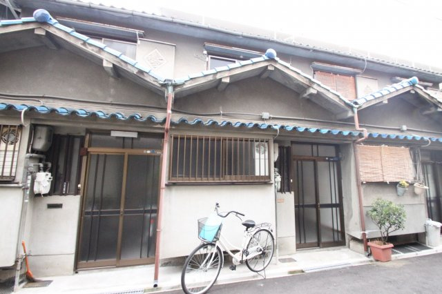 西村借家小若江の外観