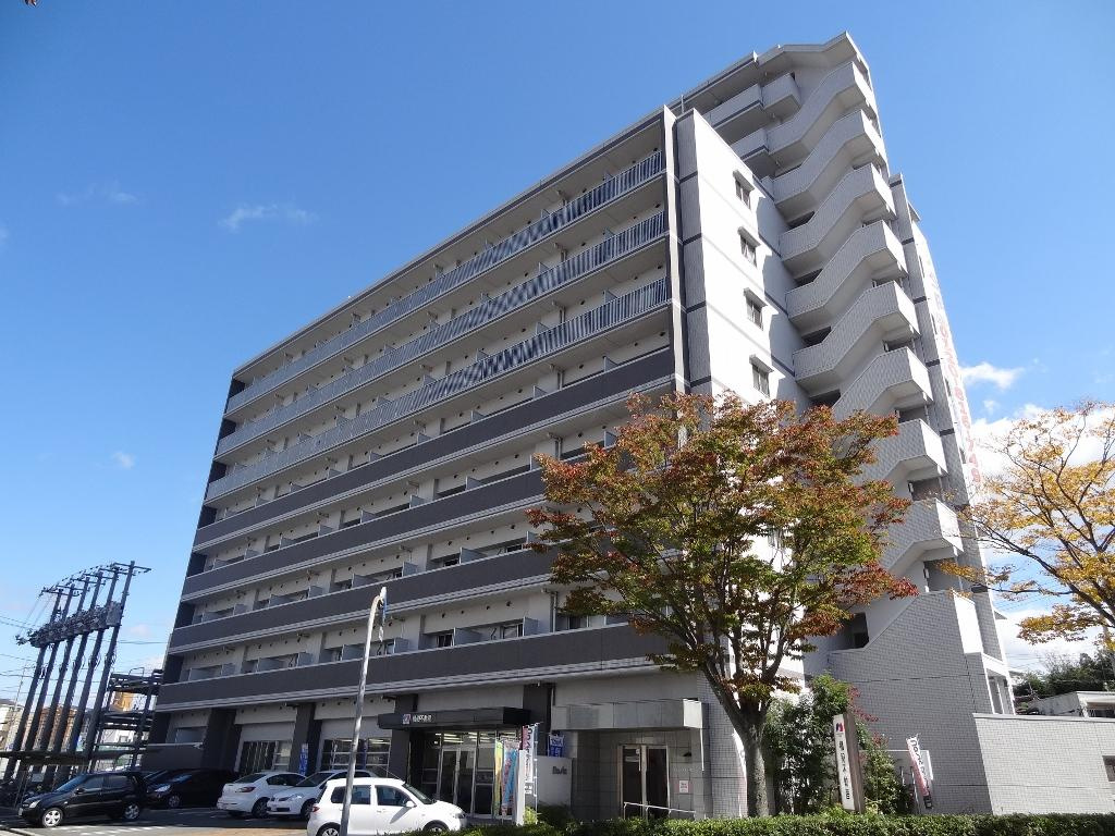 グランマスト西条広大前の外観