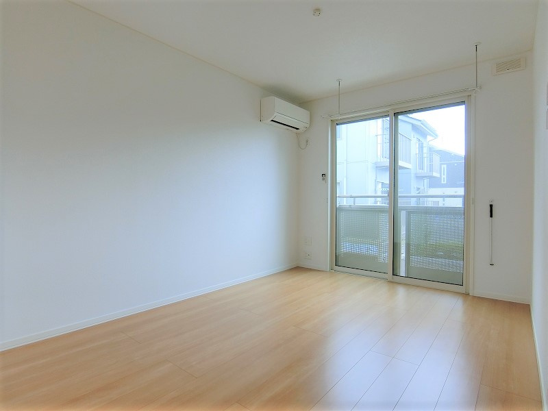 アドラブールⅡの居間・リビング