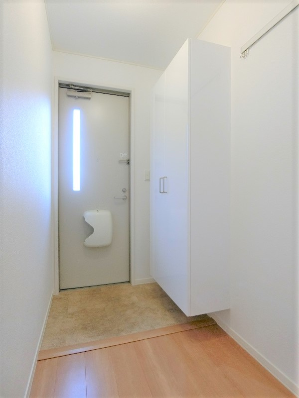 アドラブールⅡの玄関