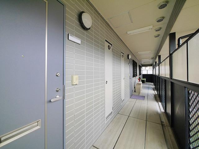 パセオ．メルベーユAのエントランス|建物の内部です