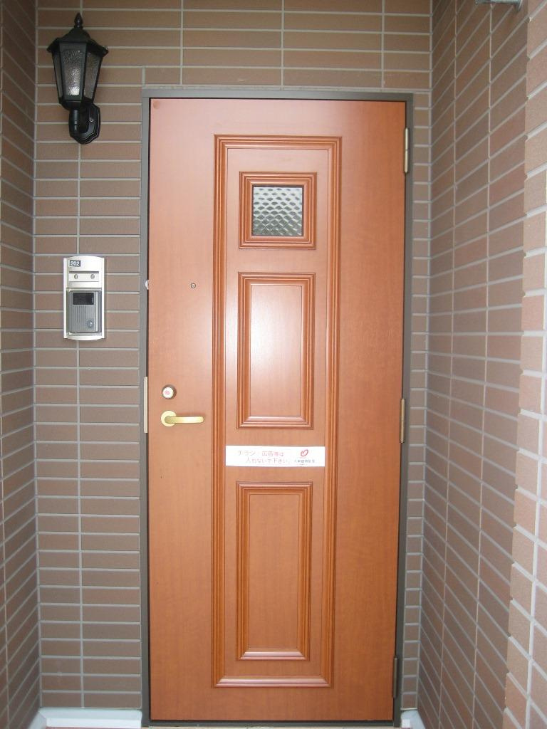 クレイン・ガーデンＣの玄関