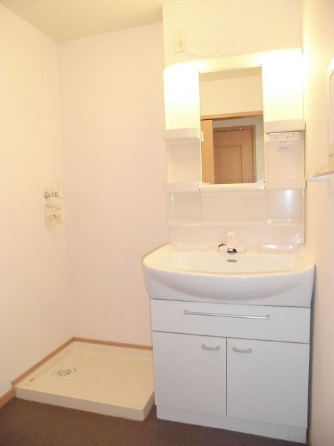 クレイン・ガーデンＣの洗面所