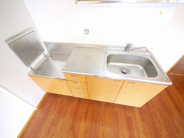 リビングタウン木津南　Ａ棟のキッチン|キッチンでお料理をお楽しみください