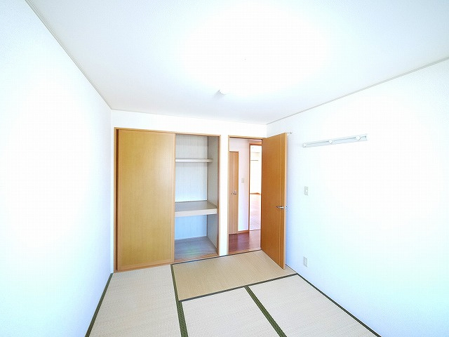 リビングタウン木津南　Ａ棟の和室|和室があると落ち着いた雰囲気になりますね