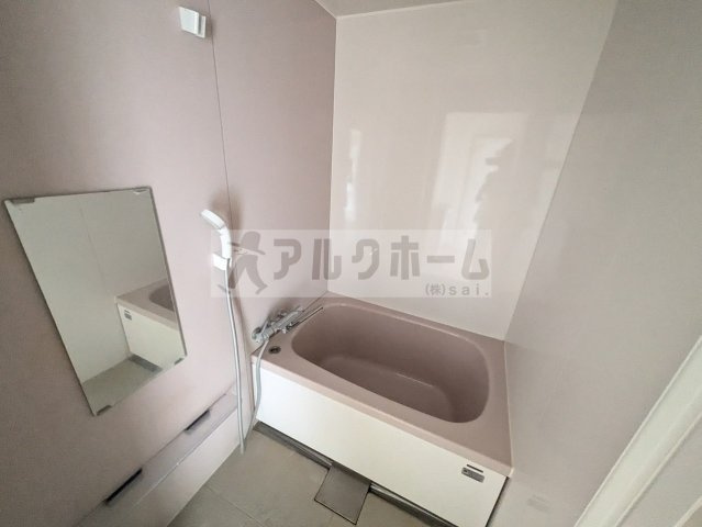 本町八幸ハイツの浴室