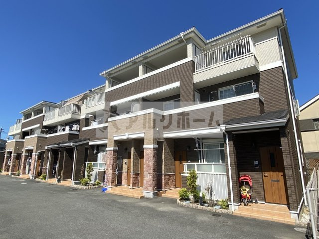 ディオーネ・ジエータ・ウエスト