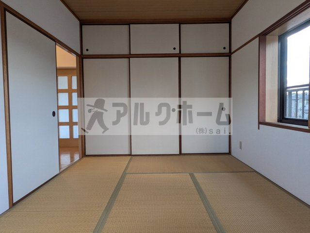 本町八幸ハイツの子供部屋