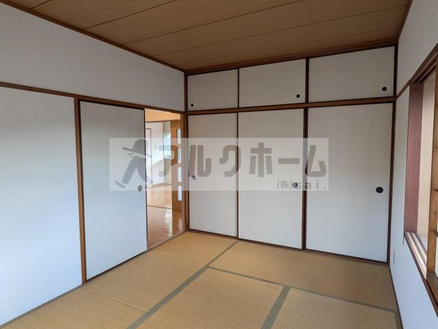 本町八幸ハイツの子供部屋
