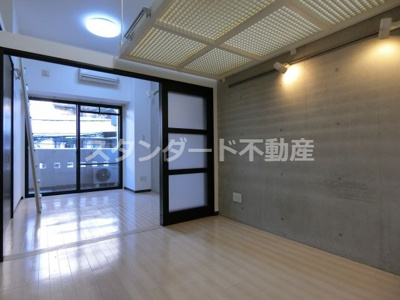 【居間・リビング】 | T's SQUARE天神橋(ティーズスクエア天神橋)