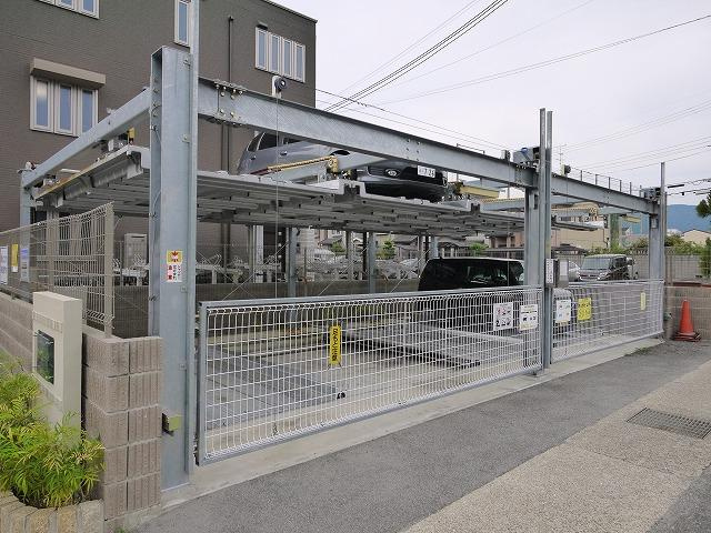 クラヴィエ西木辻の駐車場|駐車場があります