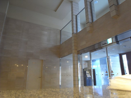 【エントランス】