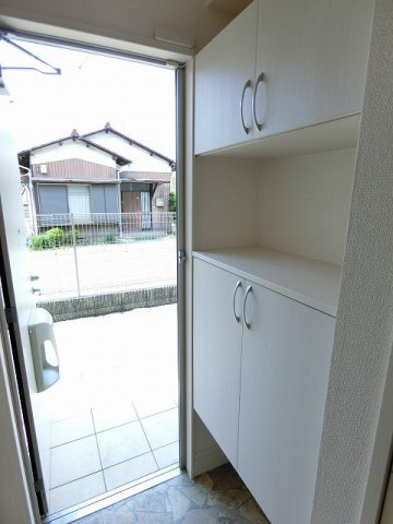 ベルツリー宮ノ上の玄関