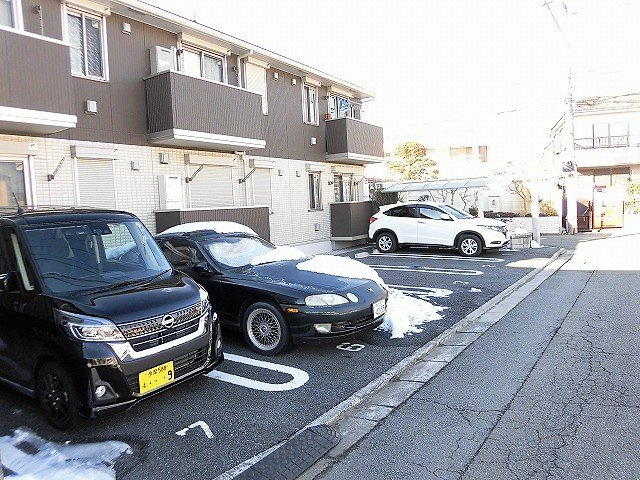 ベルツリー宮ノ上の駐車場