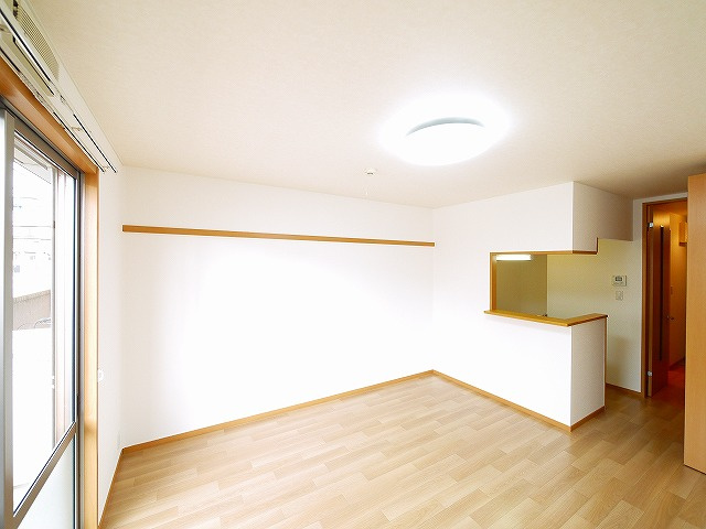 ミエパレスⅡの洋室|ゆったりした洋室です