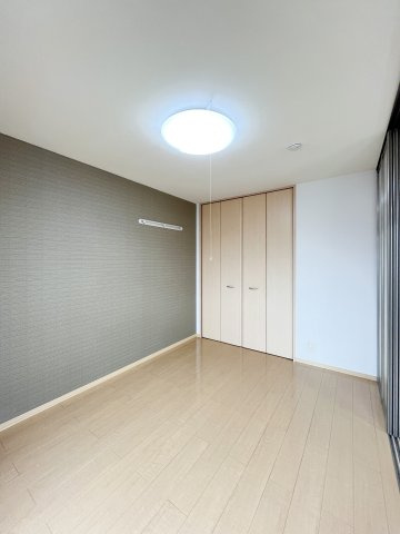 オーシャンヴュー　Ｂ棟の洋室