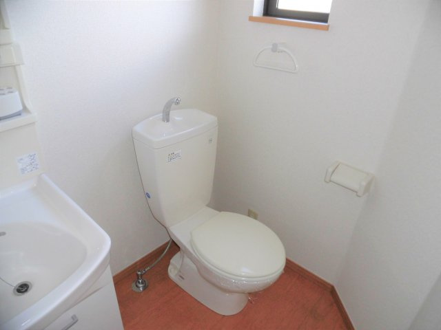 プラッサムコート羽衣Fのトイレ