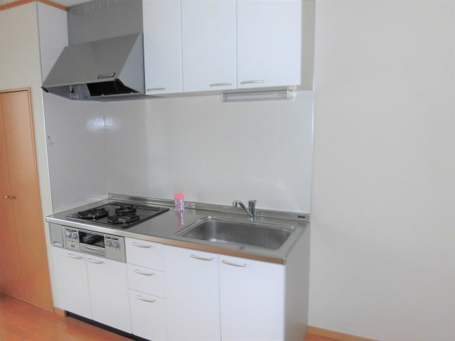 プラッサムコート羽衣Fのキッチン