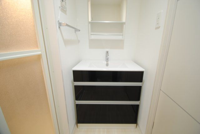 Ｂｏｓｃｏ Ｂｏｂ Ｂｕｉｌｄｉｎｇの独立洗面台|（イメージ画像）