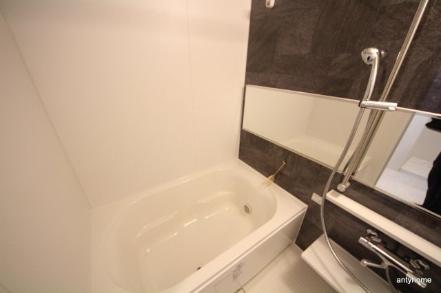 セレ―ナコンフォルト天神橋　仲介手数料無料の浴室