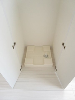 【設備】 | La Perla Waseda | 室内洗濯機置き場